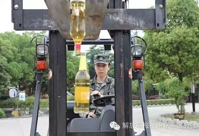 叉车
