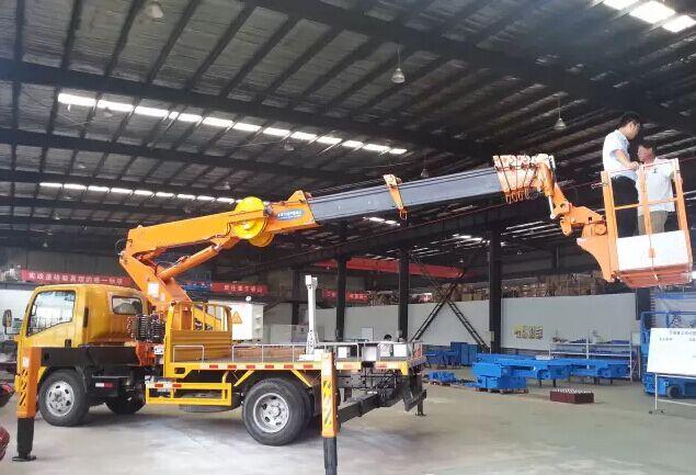 高空作业车