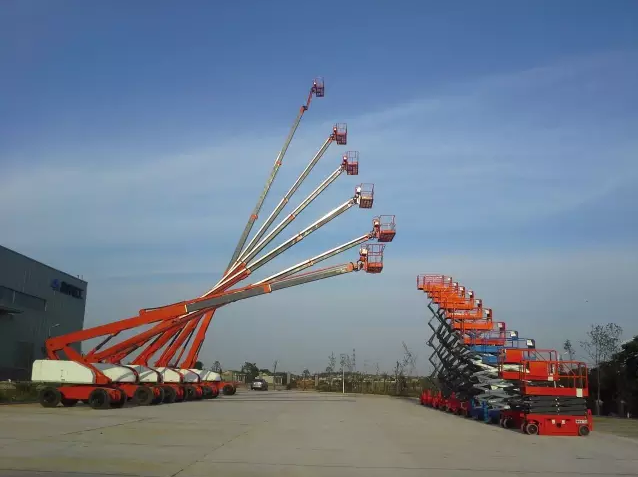 高空作业车