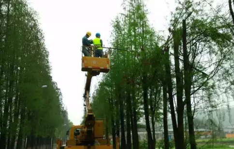 高空作业车